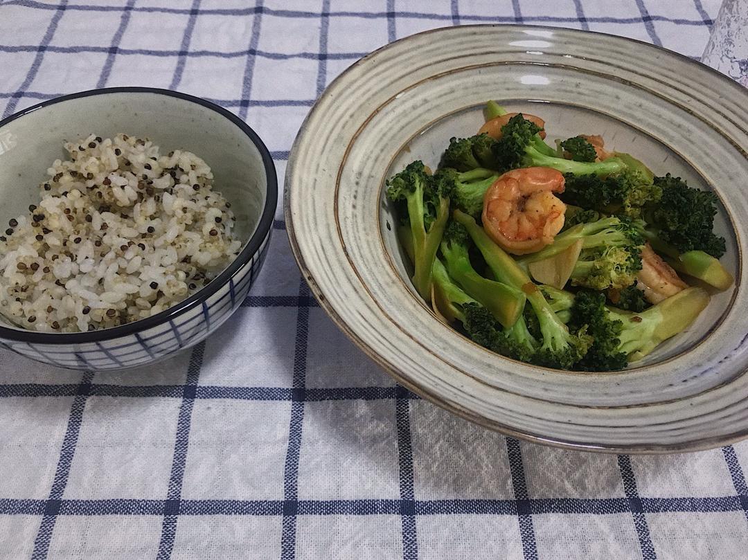 每次都吃撑的减脂餐记录