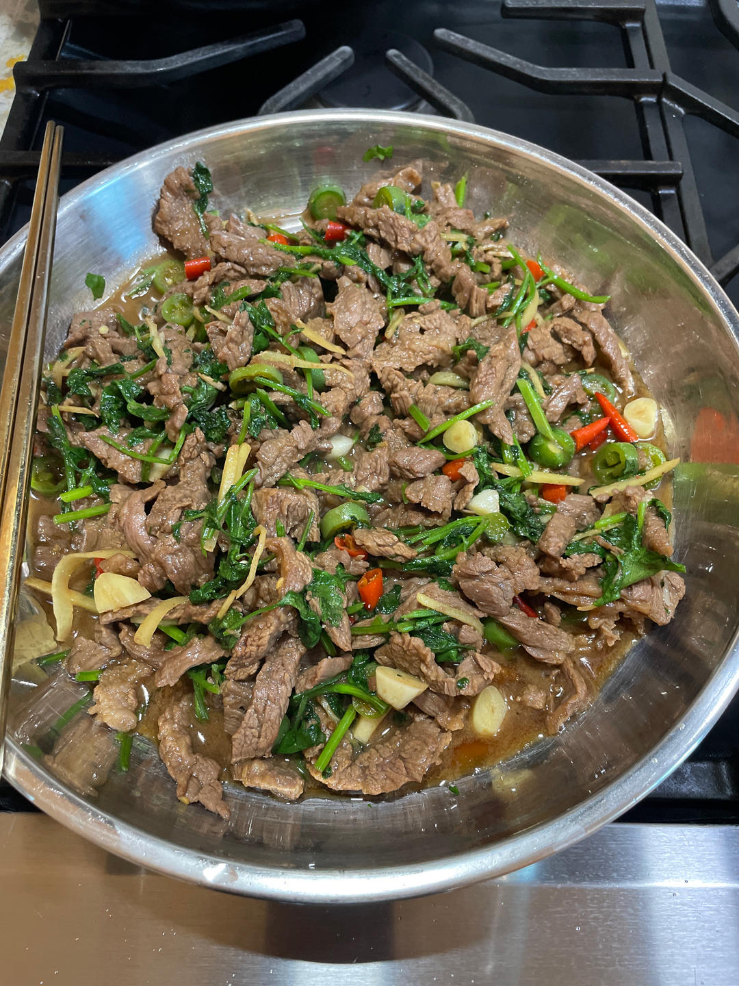 香菜爆炒牛肉（主打嫩）