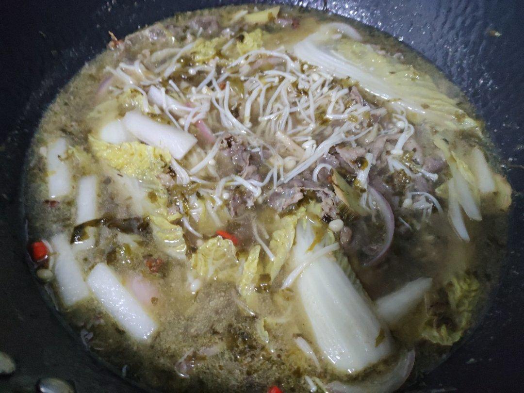 酸汤肥牛