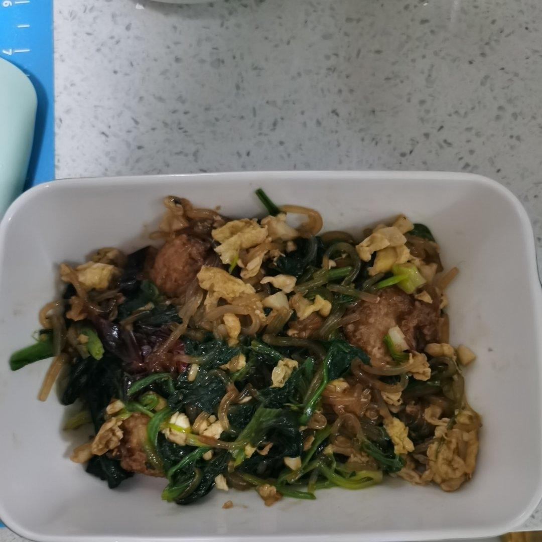 吕小厨菠菜炒粉条