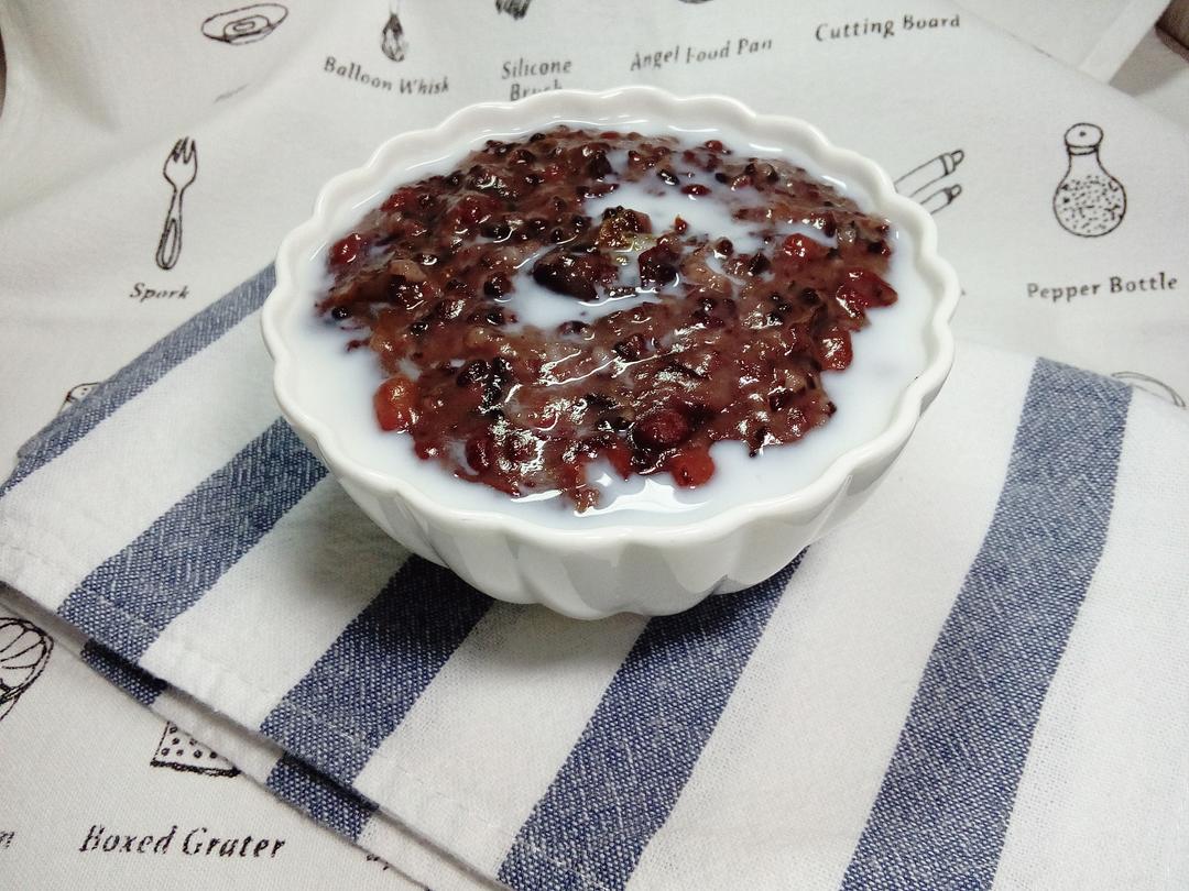 搅离梦做的椰汁黑糯米