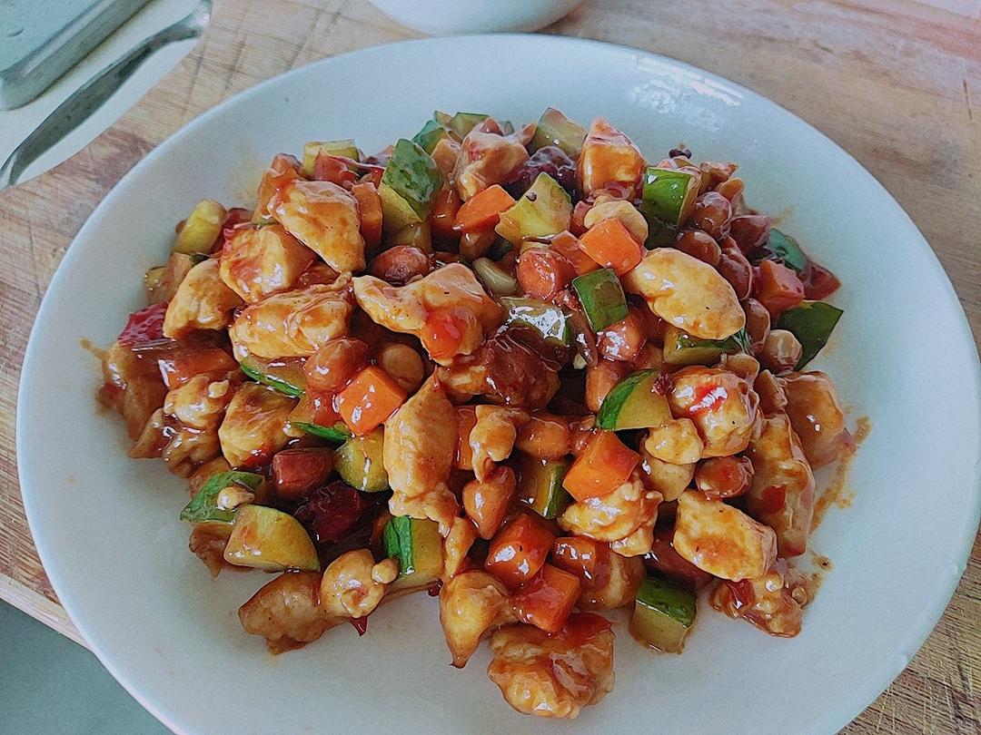 【中餐厅】亮大厨教做宫保鸡丁『多图详解』