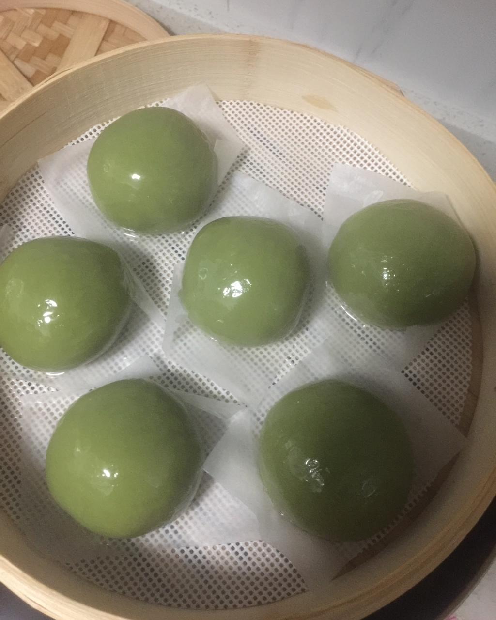 咸蛋黄肉松青团