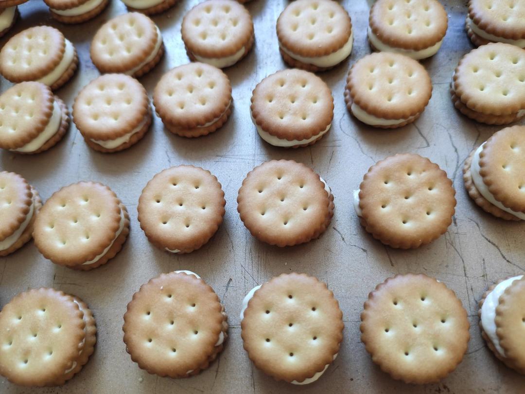 冬季必备小零食❗️纽扣牛扎饼干❗️
