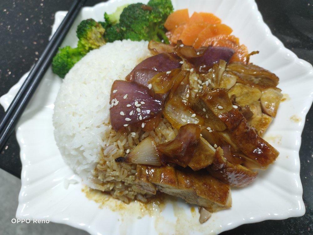 照烧鸡肉盖饭