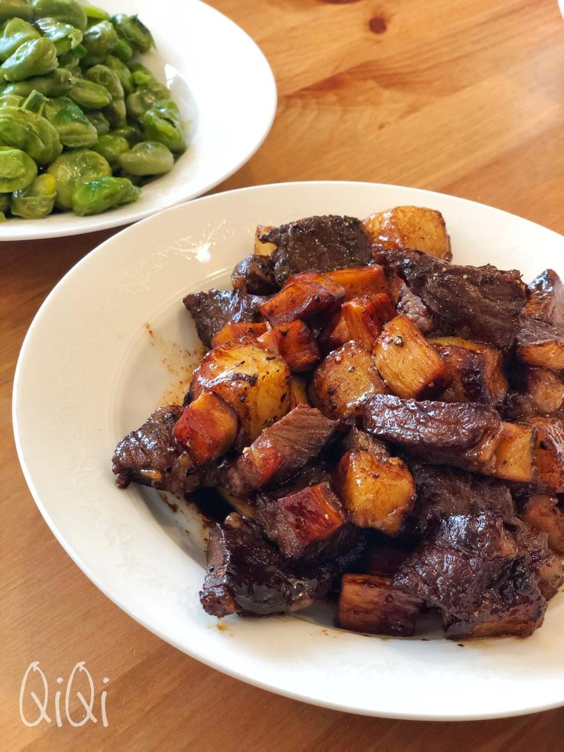 黑胡椒杏鲍菇牛肉粒