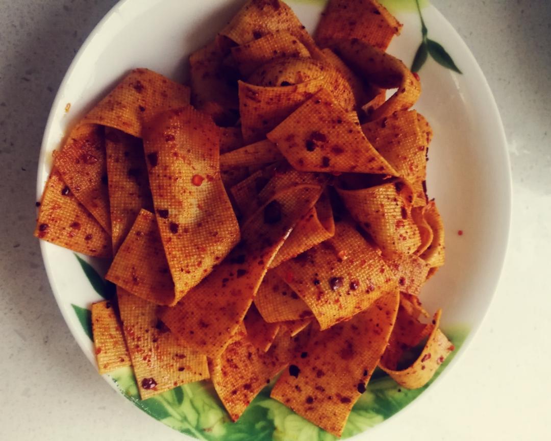 超简单的辣条（豆皮版）好吃到哭