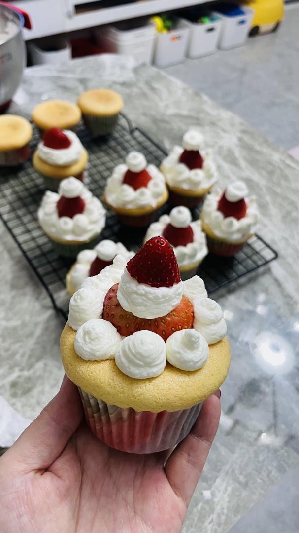 不裂杯子蛋糕，同6寸戚风蛋糕的量