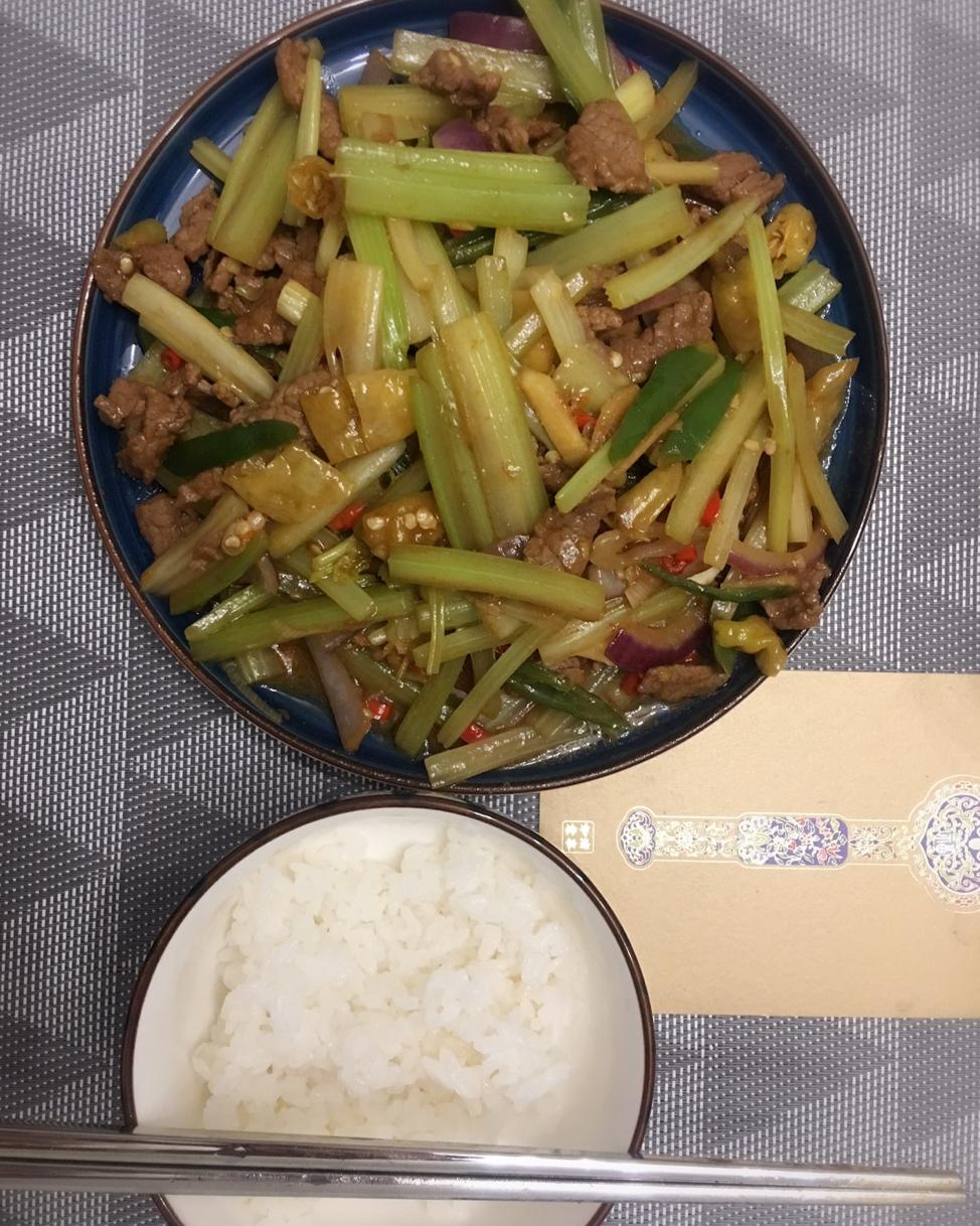 小炒黄牛肉（湘菜）