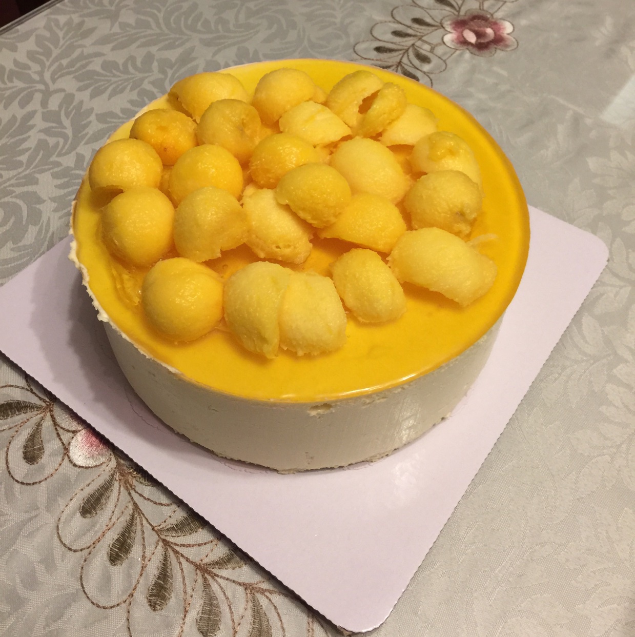 芒果酸奶慕斯加镜面 （8寸）