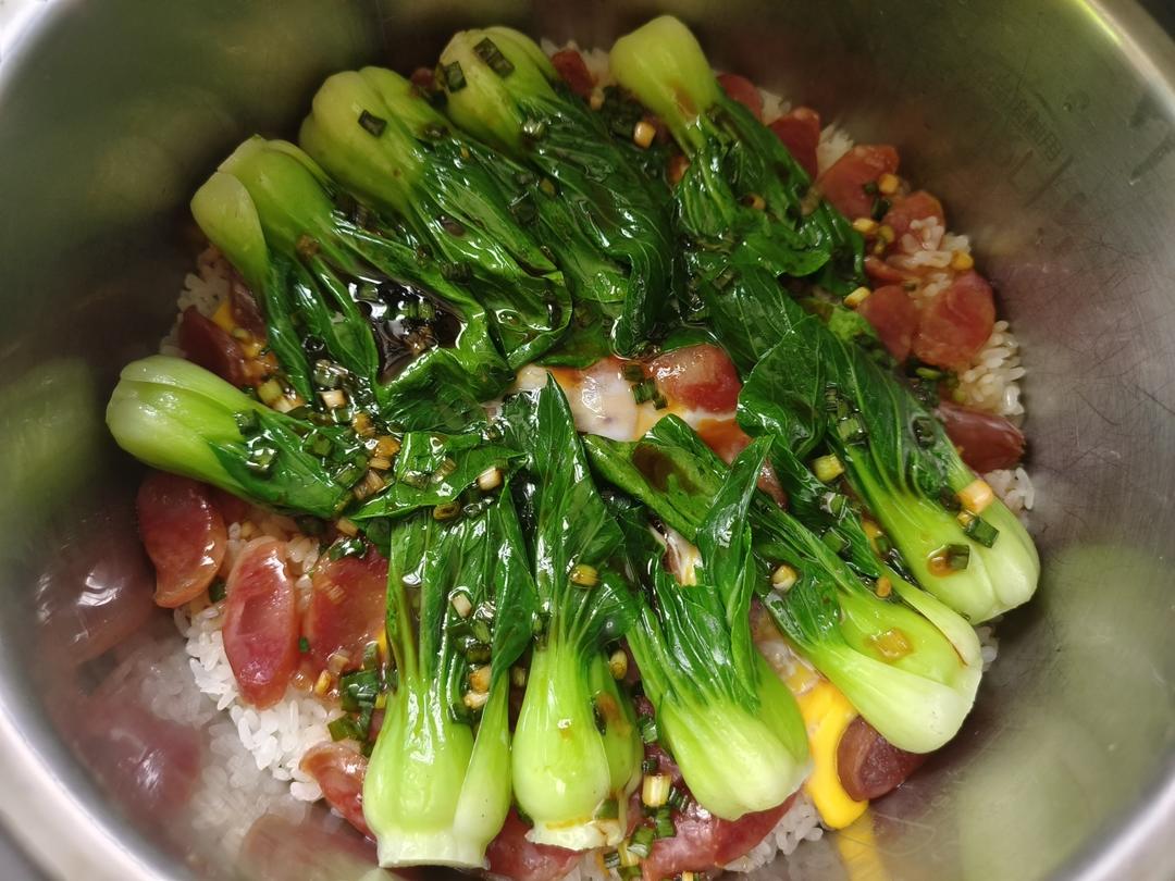 零失败 绝对惊艳 广式腊肠葱油煲仔饭（极简电饭煲版）