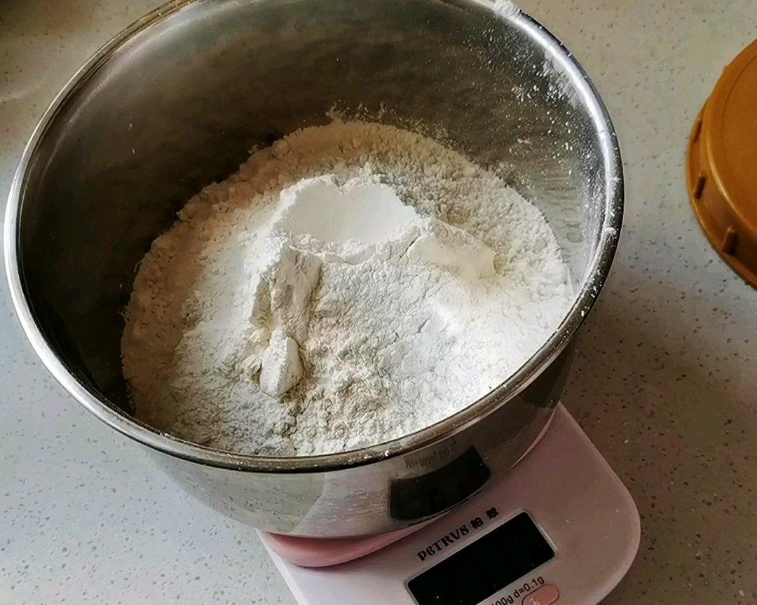 纯奶手撕吐司的做法 步骤1