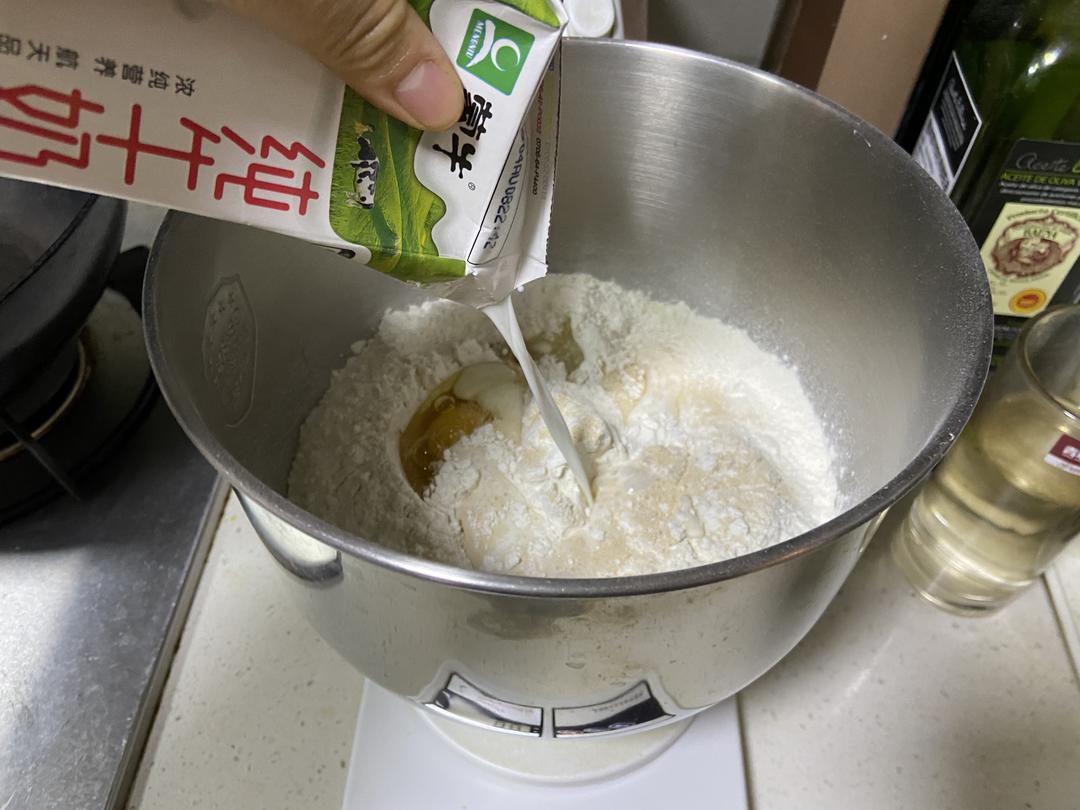 纯奶手撕吐司的做法 步骤1
