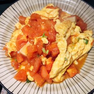 好吃好吃的西红柿嫩炒鸡蛋的做法 步骤5