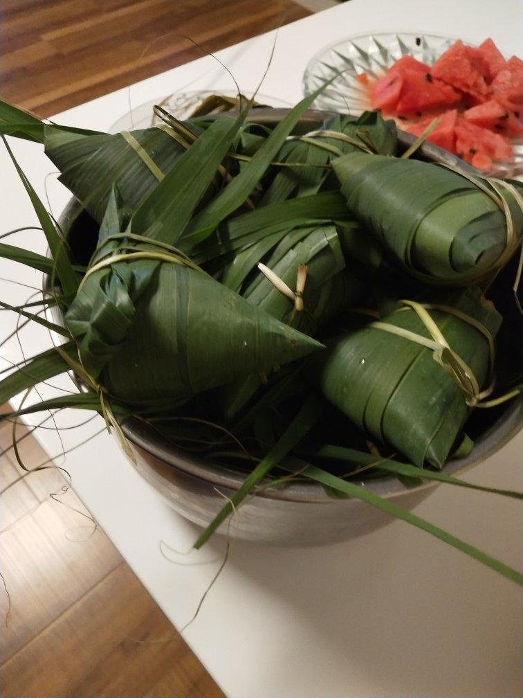 好吃到飞起的肉粽子
