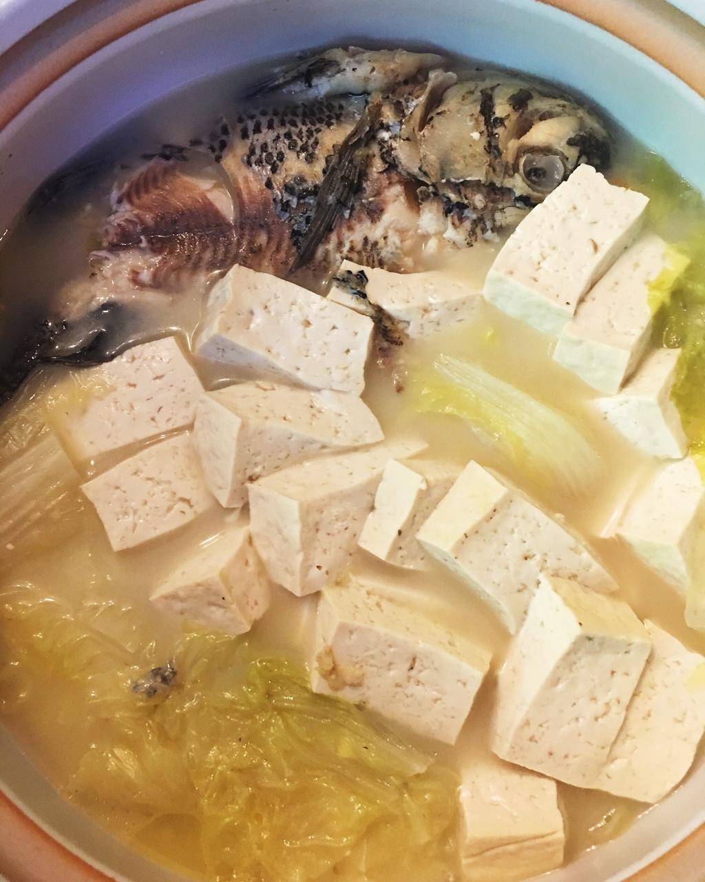 奶白鲫鱼汤