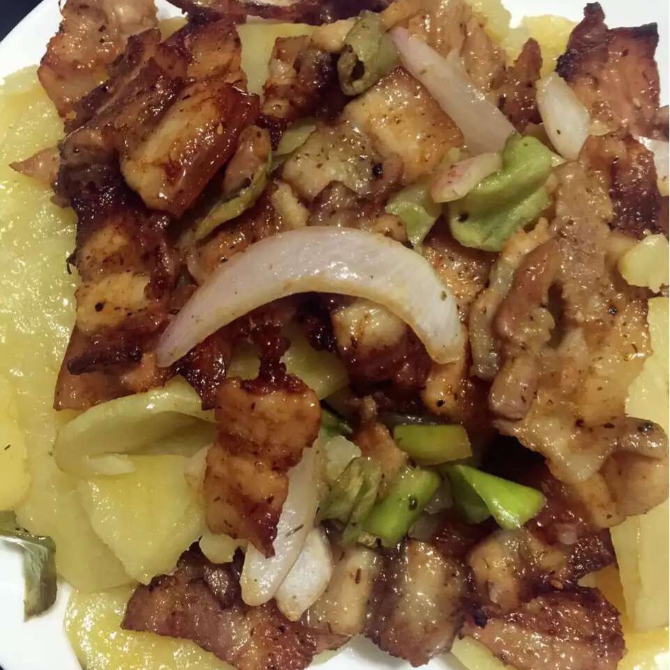 土豆片烤辣五花