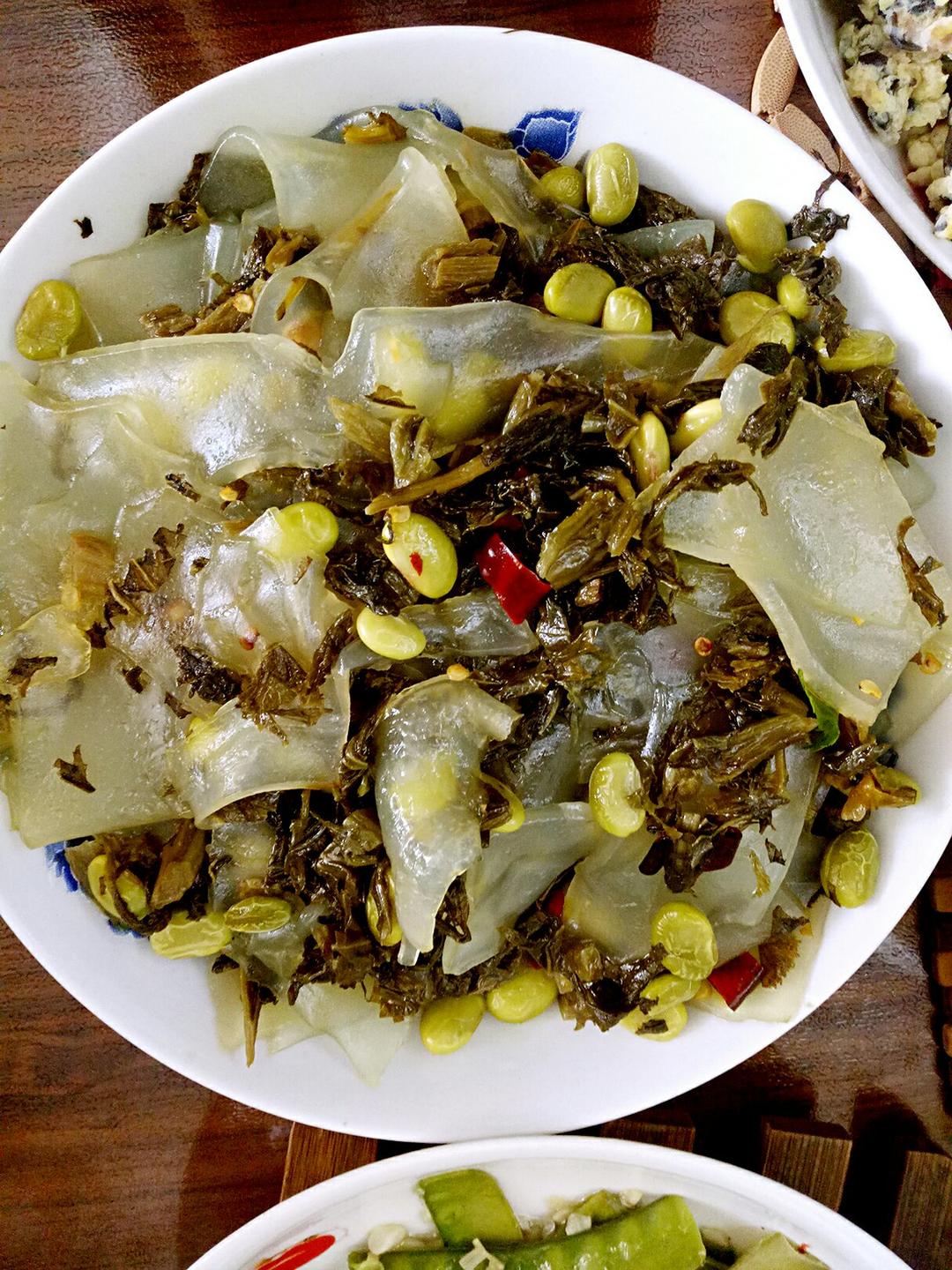 可亚卡卡做的雪菜炒粉皮