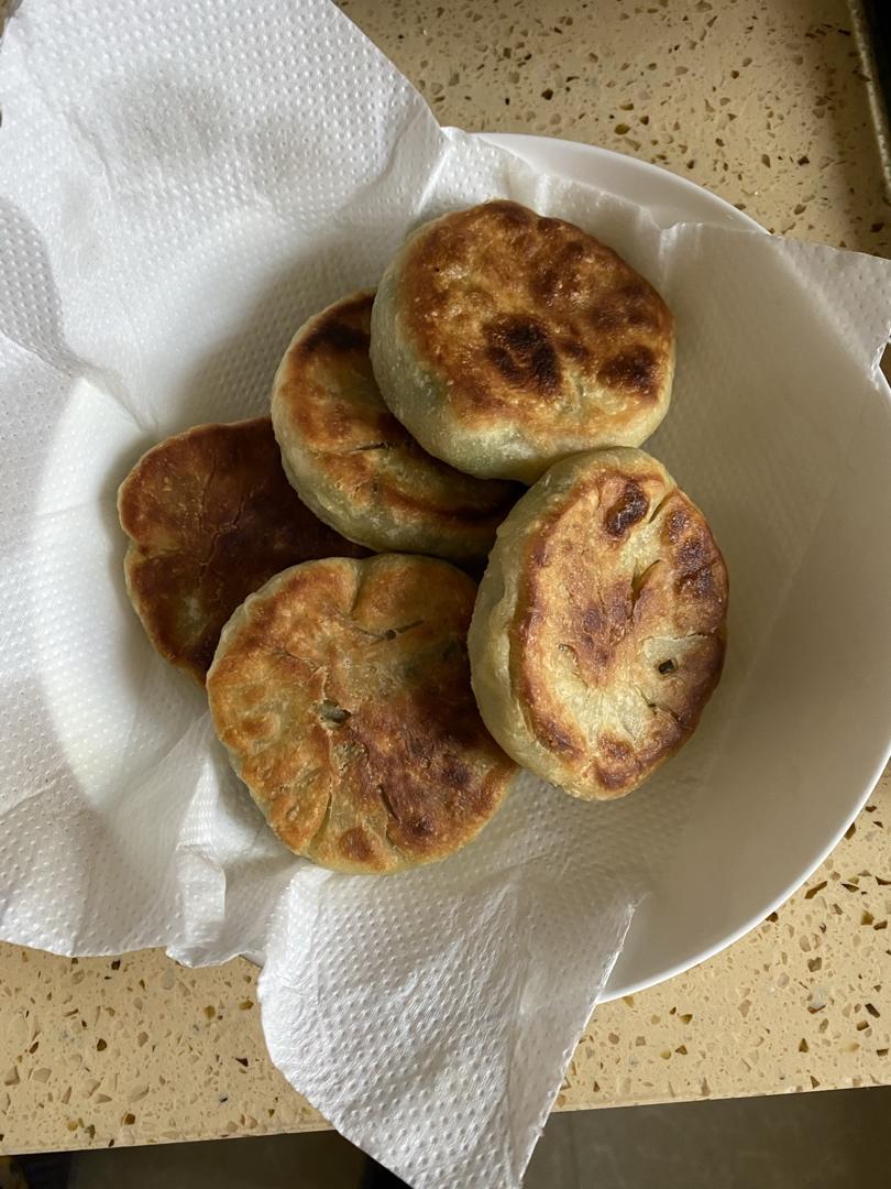 皮薄如纸的韭菜馅饼|免揉面法