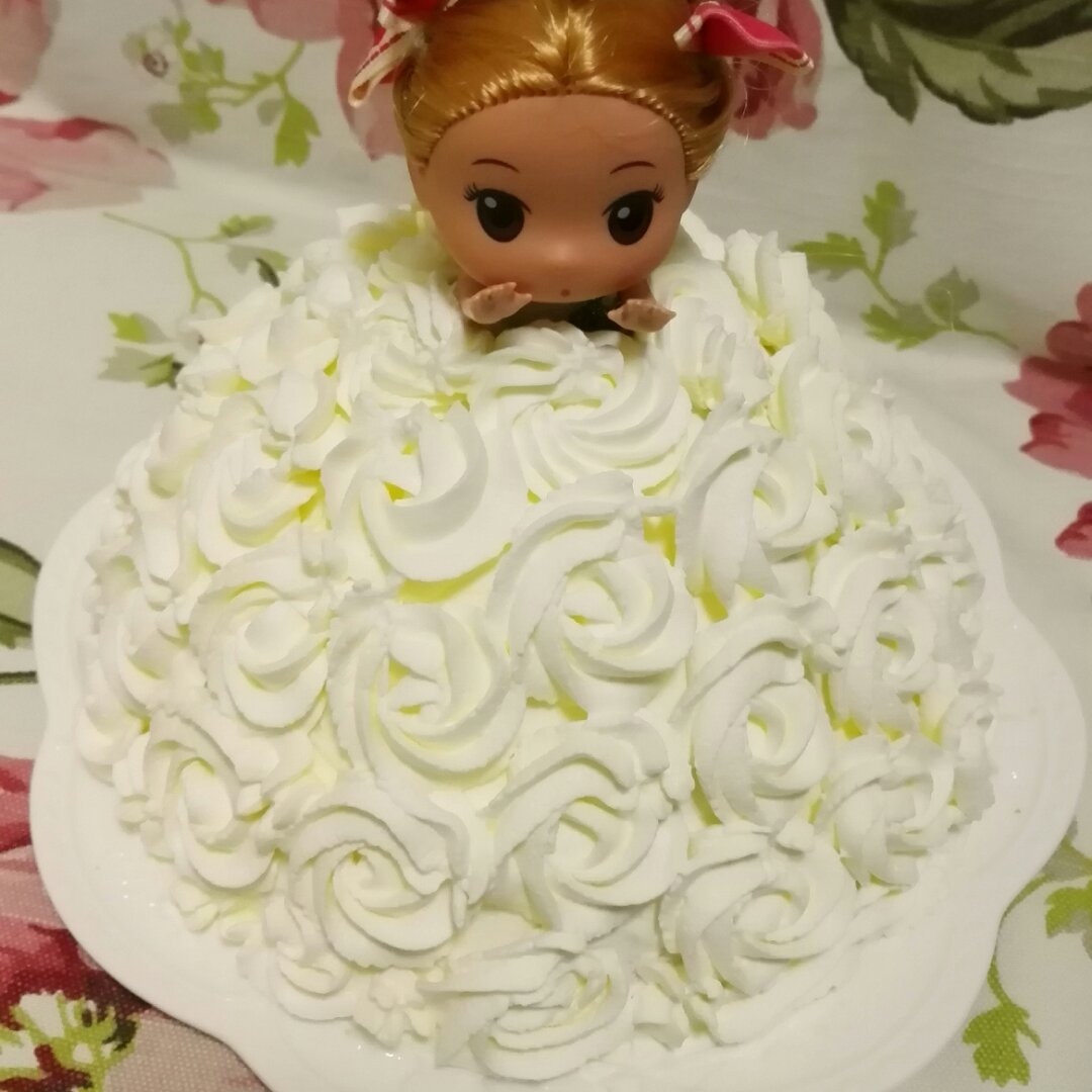 梦幻时尚的芭比蛋糕