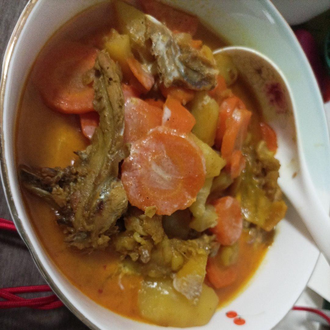 咖喱土豆鸡块