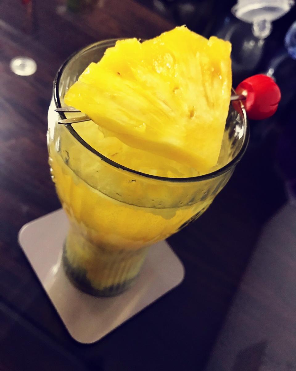 雪花凤梨菲士鸡尾酒 Pineapple Fizz