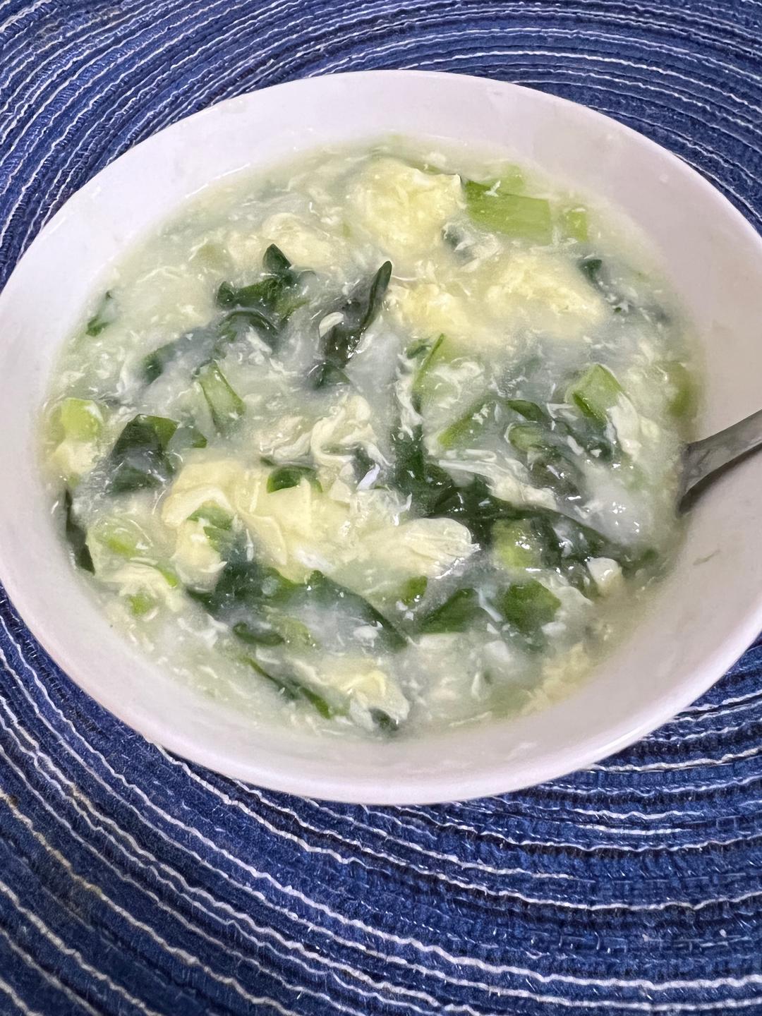 青菜鸡蛋面糊汤的做法