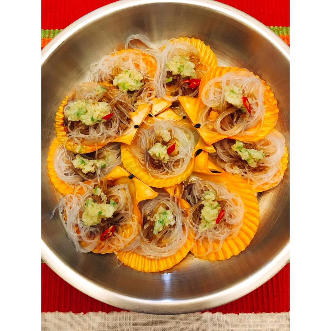 蒜茸粉丝蒸扇贝