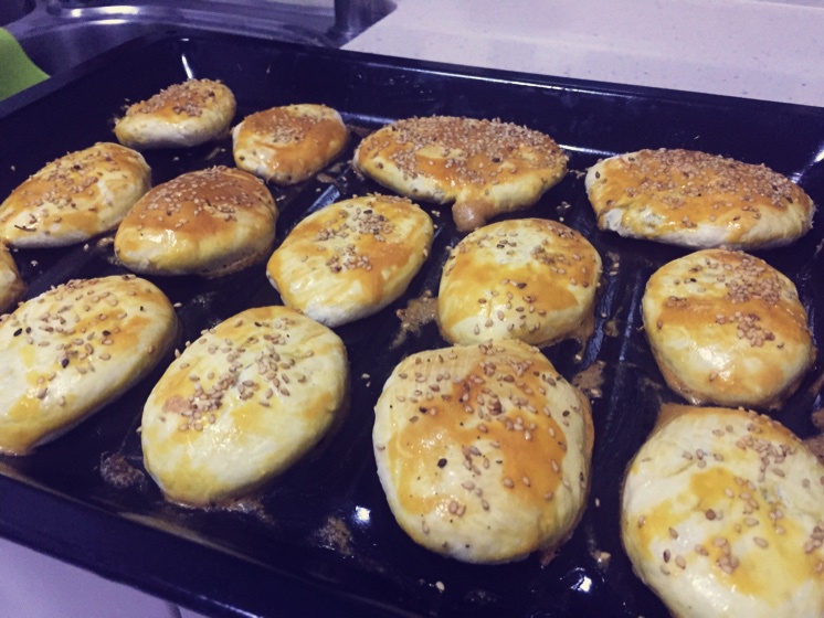 芝麻椒盐牛舌饼（北京小吃）