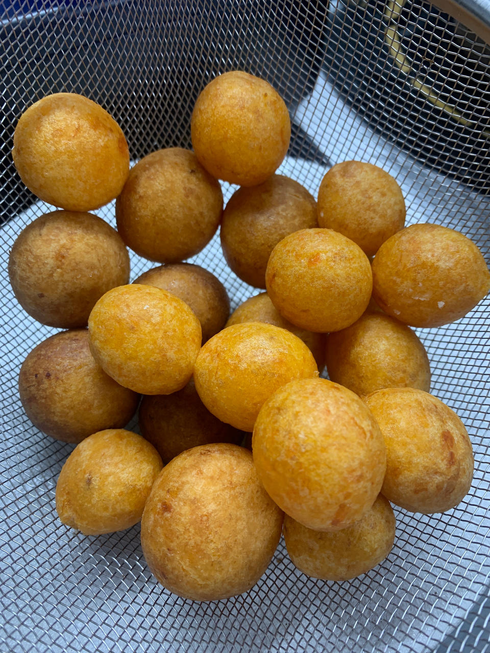 台灣夜市熱門小吃地瓜球