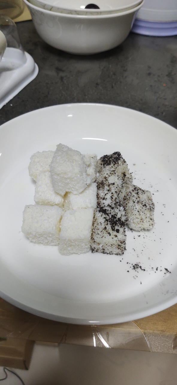 牛奶椰蓉小方块