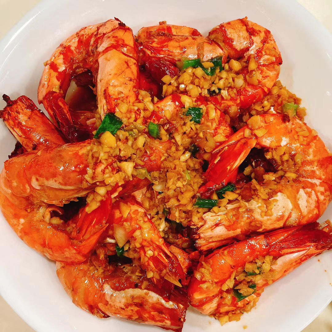 乌拉娜娜做的蒜蓉油焖大虾空气炸锅版