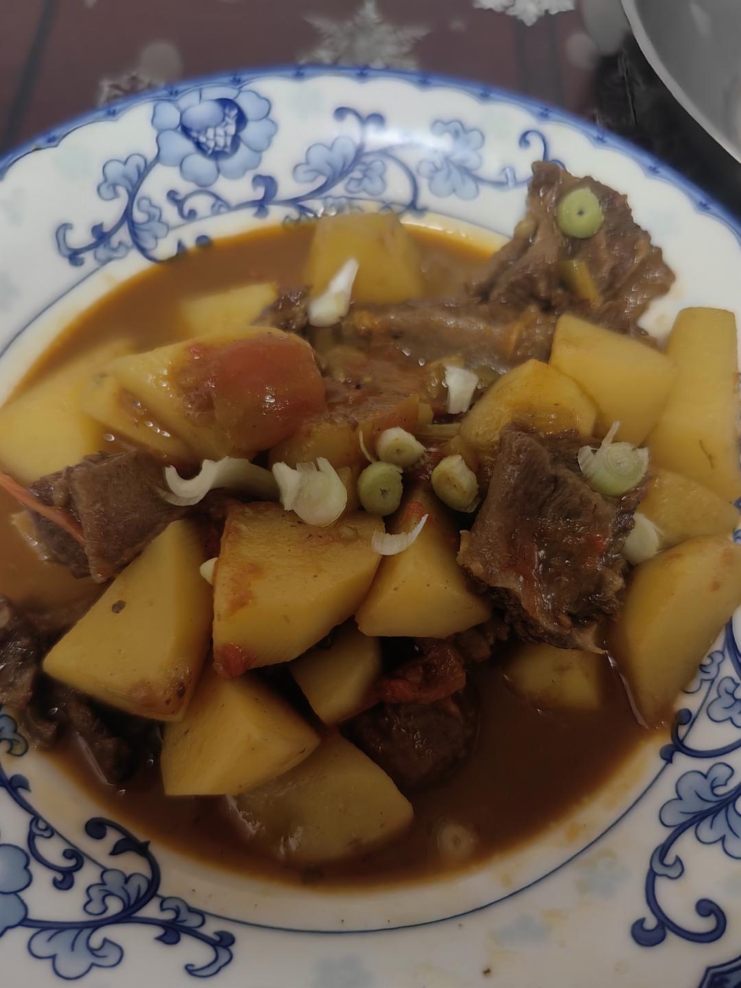番茄土豆炖牛肉