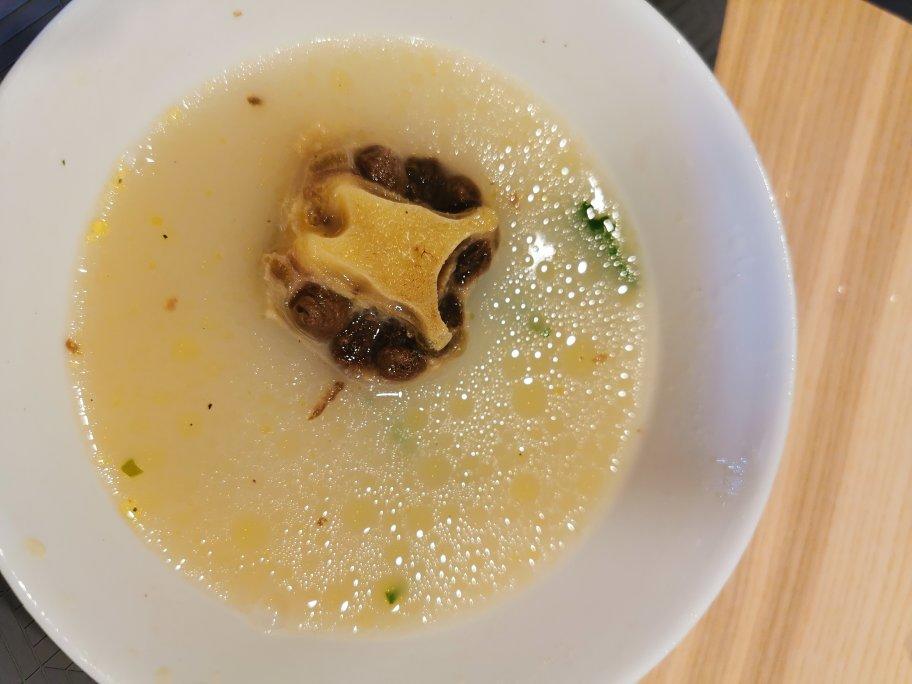 牛尾汤(不仅汤好喝，牛尾更有滋味)