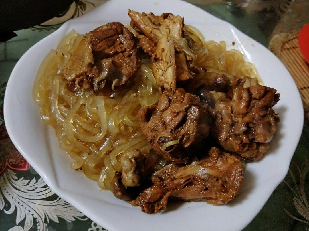 小鸡炖蘑菇