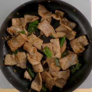 韩式炒猪肉的做法 步骤3
