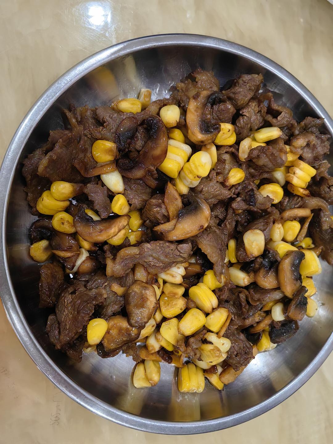 蒜香口菇牛肉粒