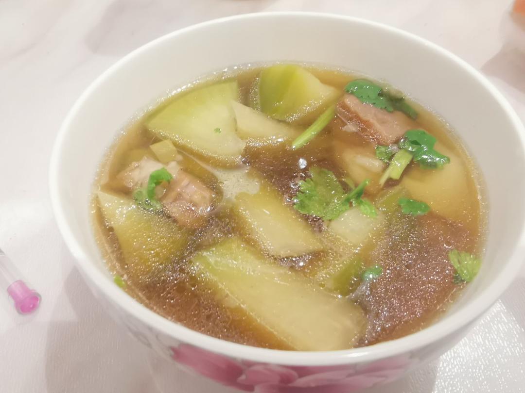 低脂肪高营养的牛肉萝卜汤