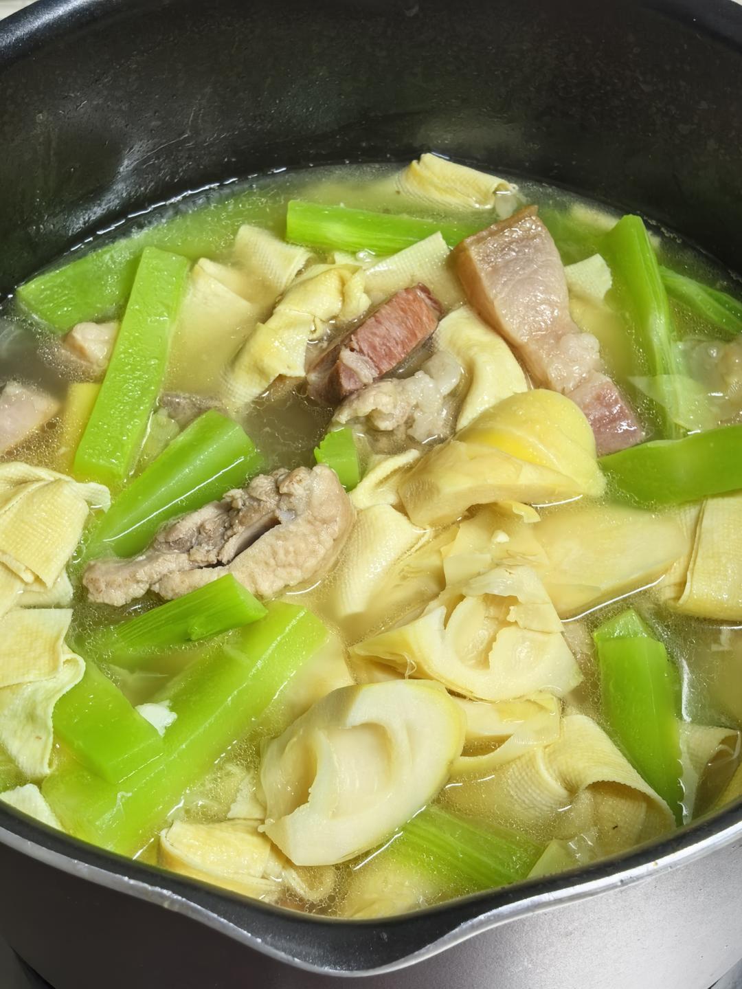 笃笃笃笃腌笃鲜