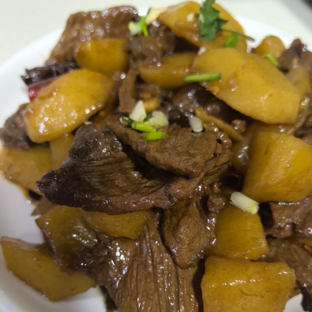 土豆炖牛肉