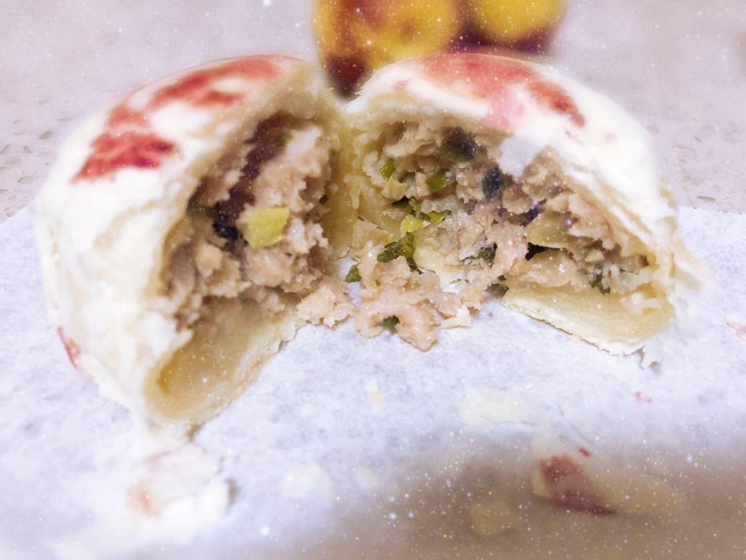 鲜美多汁的——榨菜鲜肉月饼