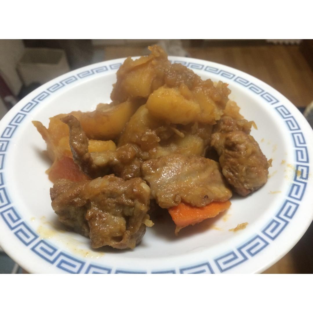 土豆炖排骨