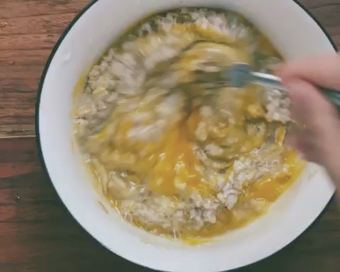 燕麦鸡蛋饼（无糖无油减脂版）的做法 步骤3