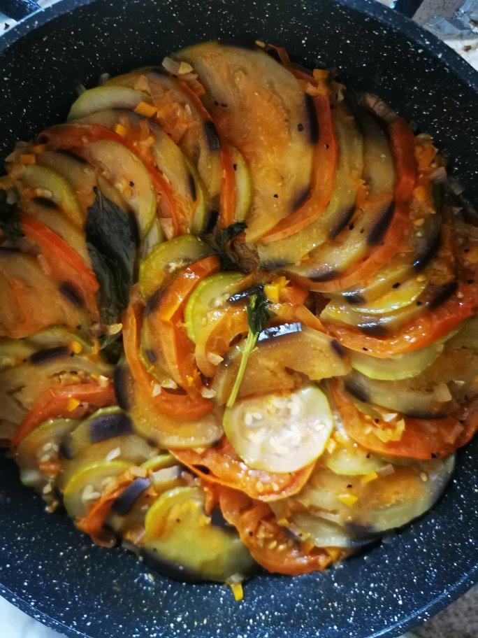 《料理鼠王》普罗旺斯炖菜