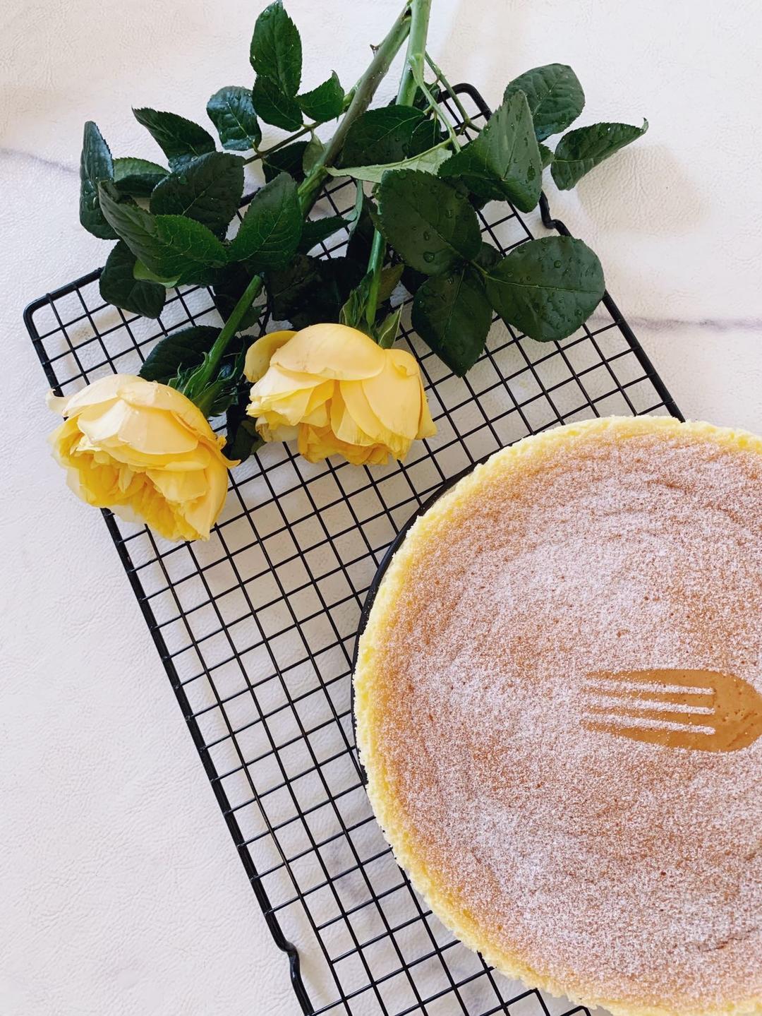 不开裂秘方！轻乳酪芝士蛋糕8寸，易成功配方！详细步骤！