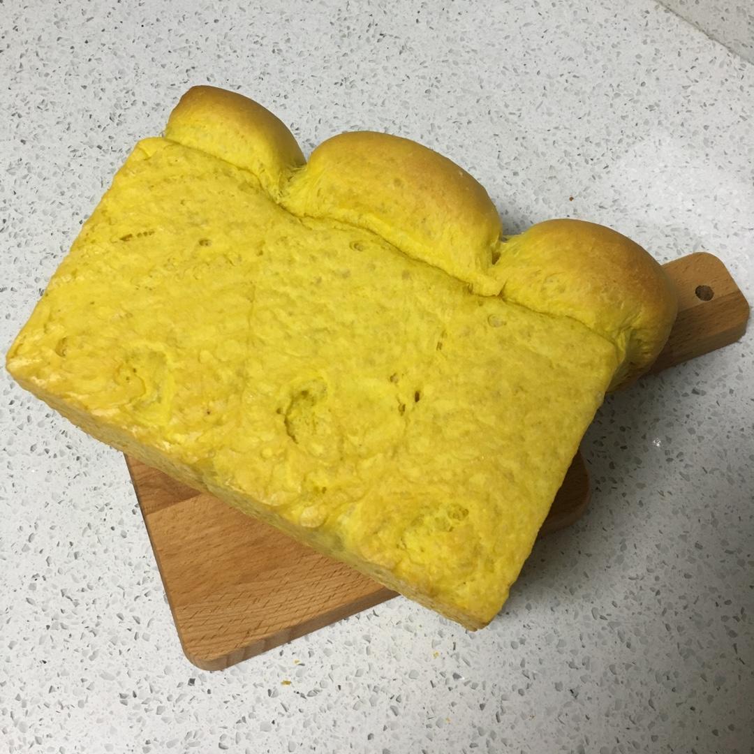 南瓜奶香吐司
