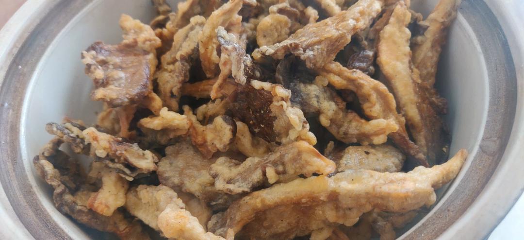 炸蘑菇用不用焯水？裹淀粉还是面粉？厨师长告诉你