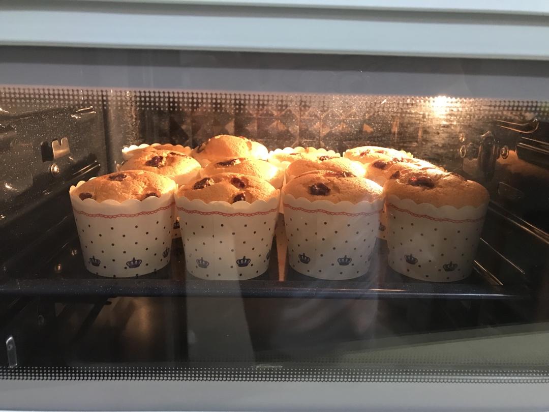 纸杯蛋糕 8寸戚风蛋糕的量