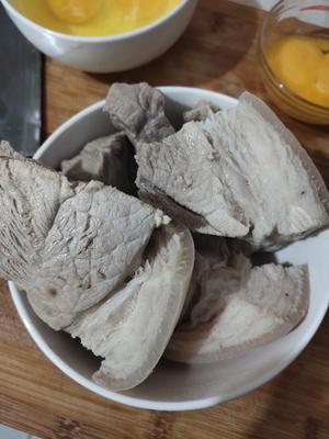 青蒜回锅肉的做法 步骤2
