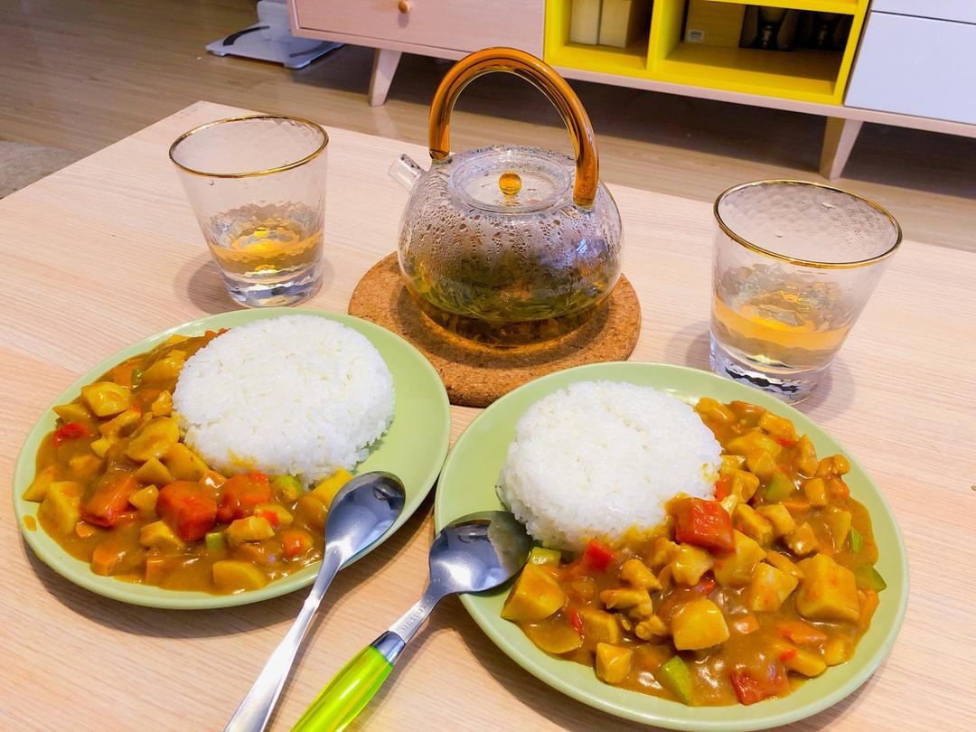 咖喱鸡肉饭